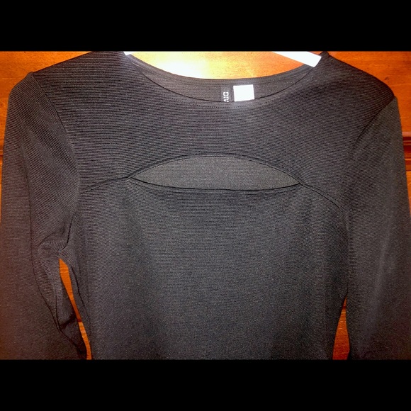 H&M DRESS - Picture 4 of 5